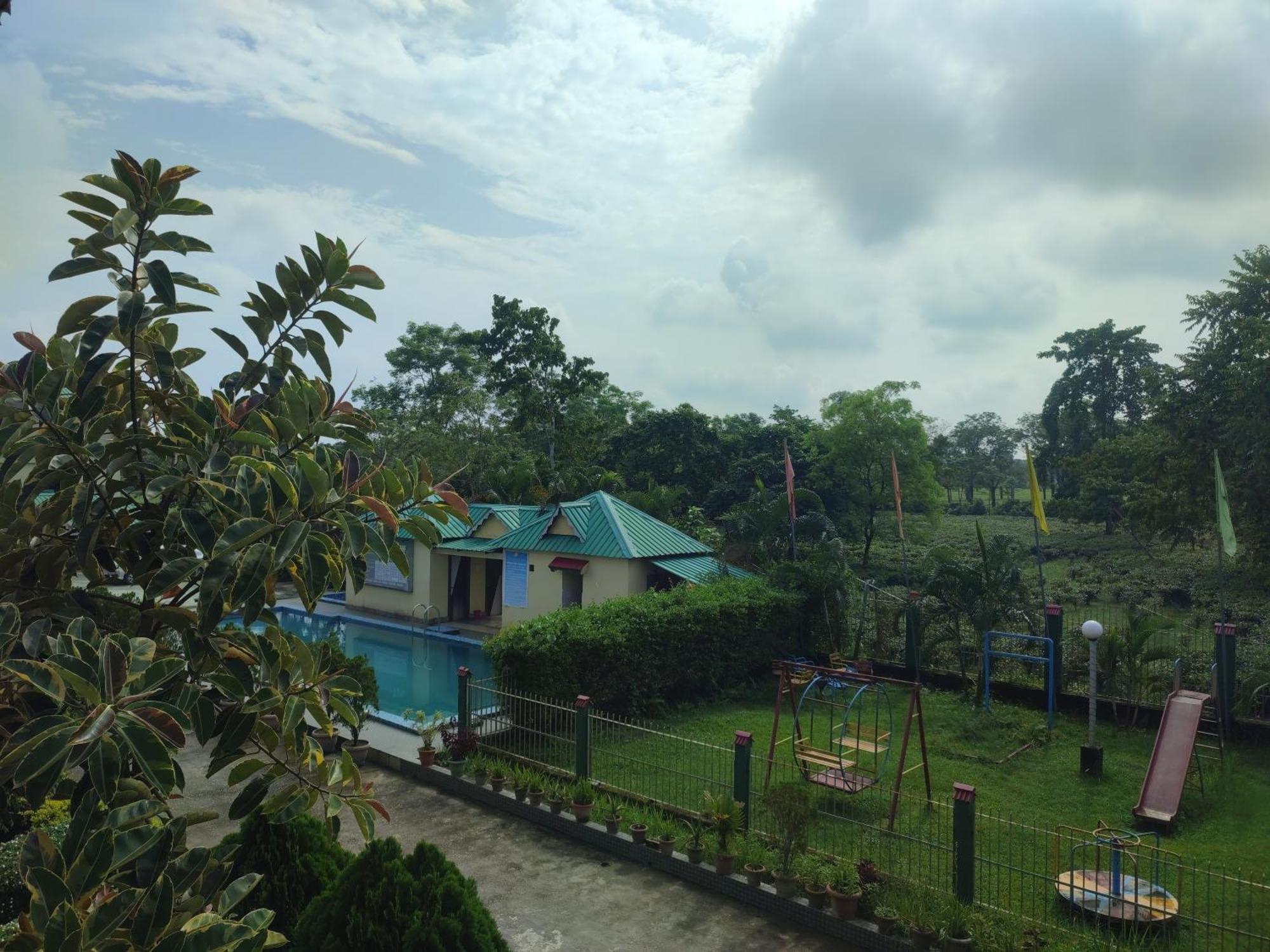 Maa Greenary View - A Holiday Resort Alipur Duar Zewnętrze zdjęcie